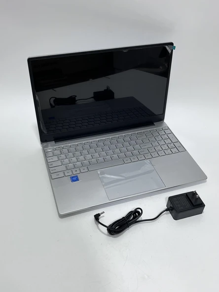 Intel J4105 12GB 500GB SSD 15.6" Notebook - 4