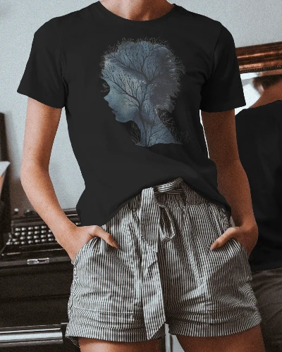 Doğa ve Kadın Silueti Baskılı Kadın Tişört Sanatsal ve Şık Tasarım - 2