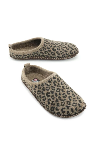 Gezer 15525 Kadın Keçe Kumaş Sessiz Taban Ev-Halı Terliği ürün görseli 1