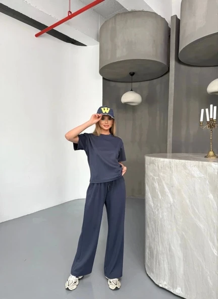 Osy Modal Yumuşak Dokulu Kumaş Kısa Kollu Bluz Rahat Pantalon Ikili Takım- Füme - 4