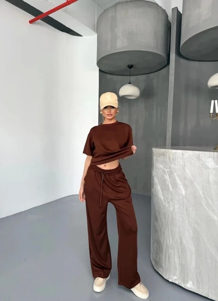 Osy Modal Yumuşak Dokulu Kumaş Kısa Kollu Bluz Rahat Pantalon Ikili Takım- Kahverengi - 3