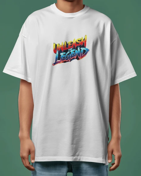 Unleash the Legend Renkli Yazı Baskılı Oversize Erkek Tişört  Siyah ve Beyaz Seçenekli