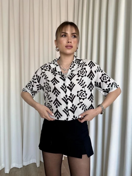 Siyah beyaz baskılı crop gömlek - 3