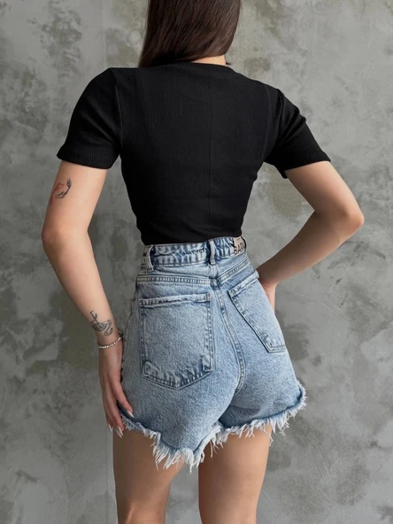 Üçlü kalp nakışlı bluz - 5