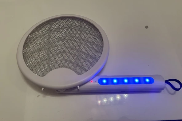 Sinek Yakalama Raketi Cızz Elektirikli Şarjlı Sabitlenir UV Lambalı Tutucu - 6