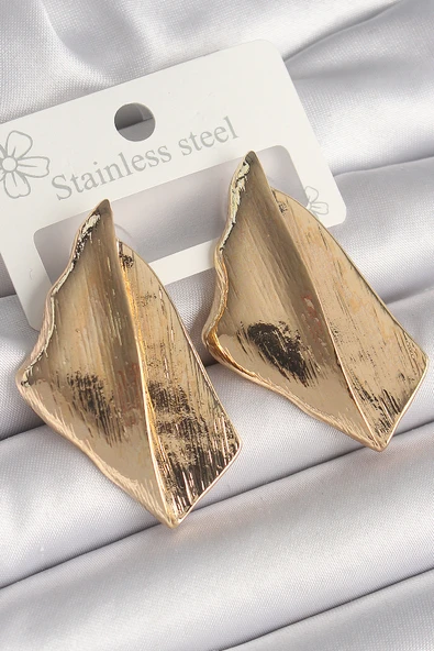 Pirinç Gold Renk İşlemeli Kare Plaka Model Kadın Küpe - TJ-BKP10239 ürün görseli 1