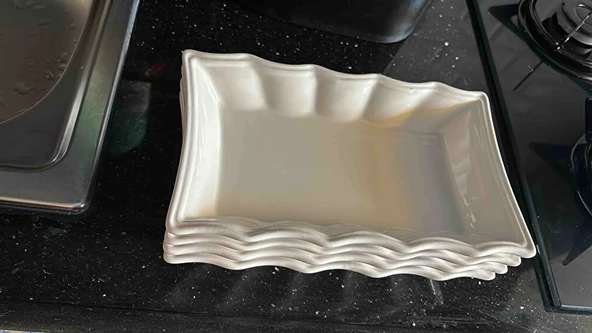 1. Sınıf Seramik 4 Adet Salata Tabağı Sunum Kayık Tabak Yıldız serisi Sunum tabağı - 4