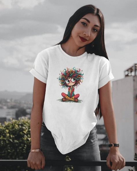 Rengarenk Kız Karakter Baskılı Kadın Tişört - 5