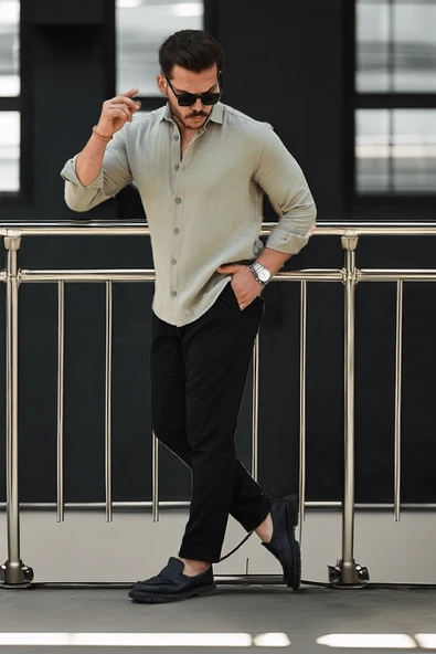 Nefes Alabilir Yarım Oversize Müslin Kumaş Uzun Kol Yakalı Erkek Gömlek - Açık Haki - 4