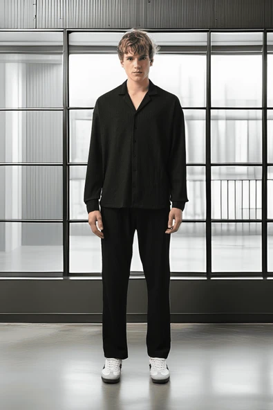 Apaş Yaka Uzun Kol Gölge Dokulu Gömlek - Siyah - 4