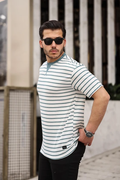 Zarf Yaka Detaylı Çizgili Oversize T-Shirt - Mint Yesili