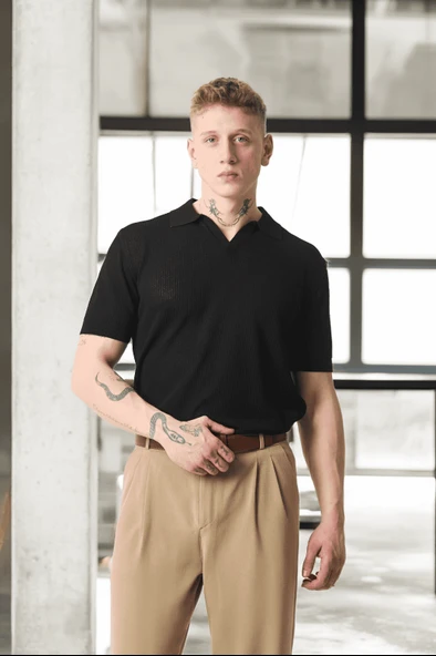 Örme Desenli Viskon Polo Yaka Triko Erkek T-Shirt - Siyah ürün görseli 1