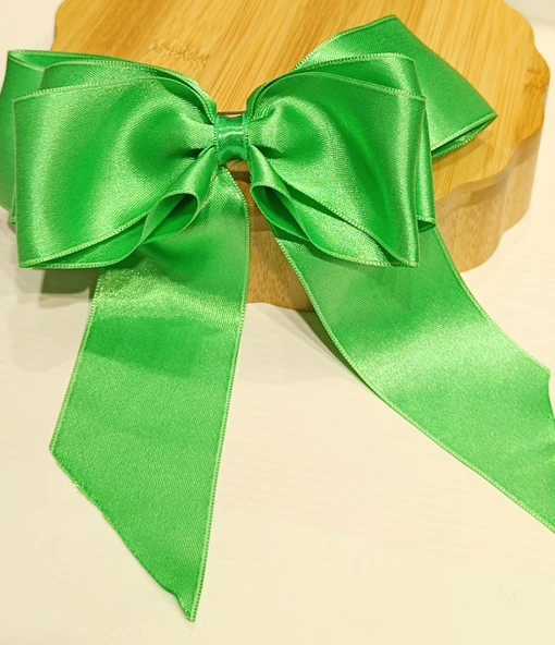 Monalisa Home Lüks Yeşil Gösterişli Saten Fiyonk Klips Toka ürün görseli