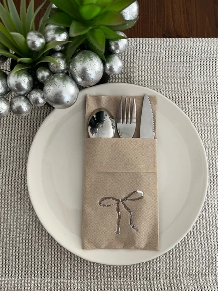 Gümüş Yaldızlı Kraft Cepli Fiyonk Peçete 12 Adet ürün görseli 1