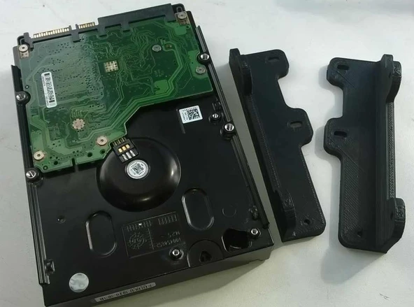 Byr3D 5 Inçlik Bölmede Hdd3.5 Bağlantı Elemanları 3D282637 Sadece Plastik Aparattır