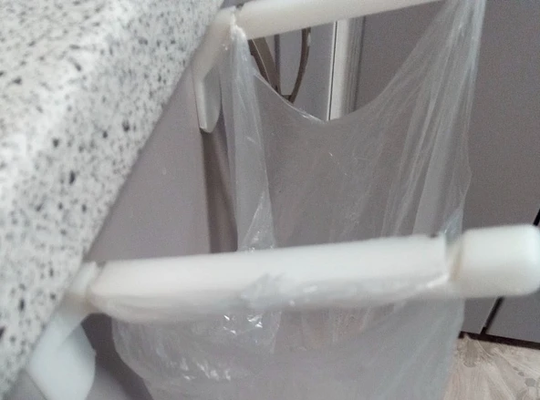 Byr3D Tek Kullanımlık Çanta Tutucusu - Tişört 3D806468 Sadece Plastik Aparattır