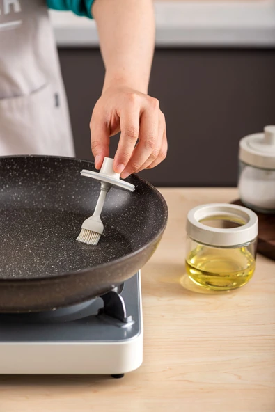 Pinmoo Prachic Kendinden Fırçalı Yağlık- Mini 300 Ml.