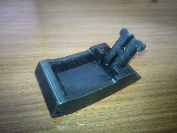Byr3D Leica Takometre Kutusunun (Geomax) Kilidi (Klips, Toka, Mandal) 3D855822 Sadece Plastik Aparattır