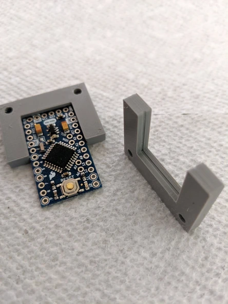 Byr3D Arduino Pro Mini Tutucu T3562158 Sadece Plastik Aparattır - 4