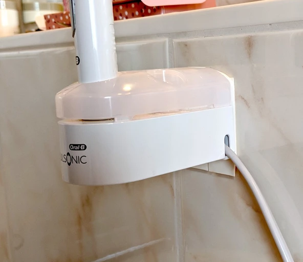 Byr3D Oral B Pulsonic Diş Fırçası Duvara Montaj Aparatı T3047370 Sadece Plastik Aparattır - 2