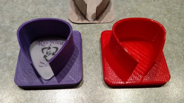 Byr3D Gitar Pena Tutucusu (Tekli) T2826800 Sadece Plastik Aparattır ürün görseli 1