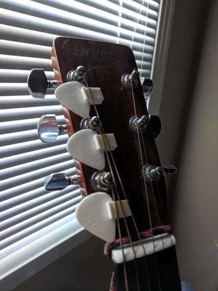 Byr3D Gitar Pena Tutucular (3 Adet) T3046477 Sadece Plastik Aparattır
