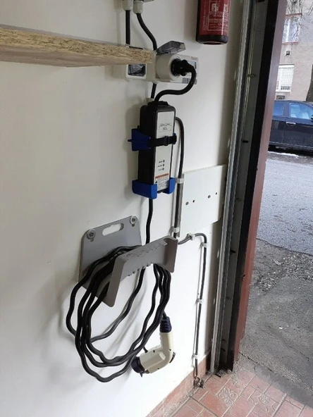 Byr3D Peugeot Ion / Citroen C-Zero / Mitsubishi I-Miev Evse Tutucu T4769315 Sadece Plastik Aparattır - 3