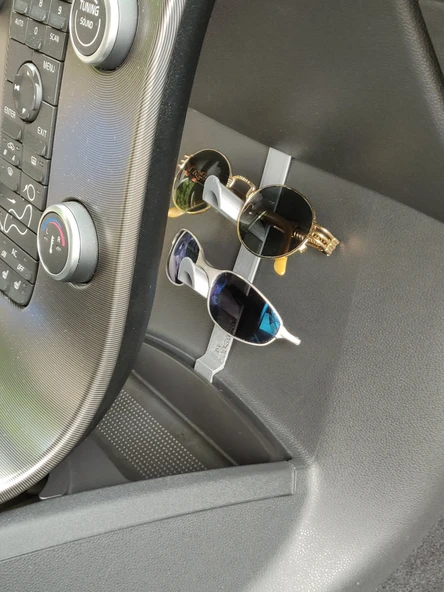 Byr3D Güneş Gözlüğü Tutucusu Volvo C30 T4404578 Sadece Plastik Aparattır