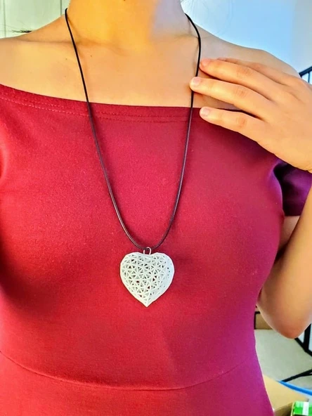 Byr3D Kalp Şeklinde Küpe/Kolye T4582301 Sadece Plastik Aparattır - 3