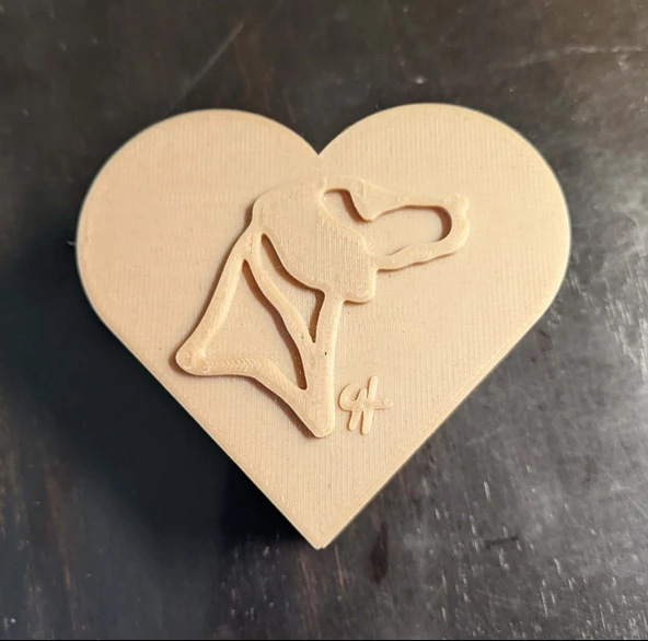 Byr3D Köpek Kafası Görselli Kalp Kutusu T5258466 Sadece Plastik Aparattır ürün görseli 1