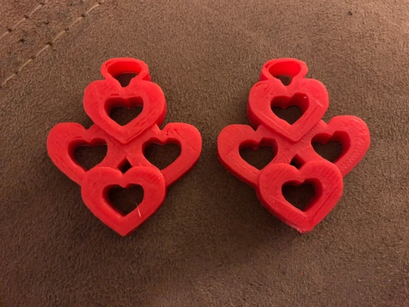 Byr3D Kalp Küpe T2842552 Sadece Plastik Aparattır