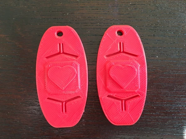 Byr3D Uzun Yuvarlak Kalp Küpe T1743372 Sadece Plastik Aparattır