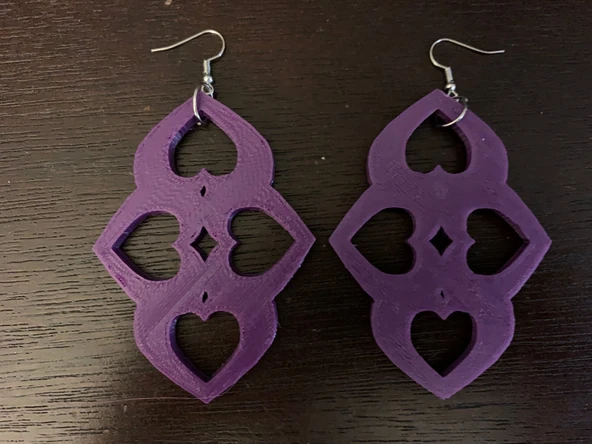 Byr3D Kalp Desenli Küpe Çifti T3631157 Sadece Plastik Aparattır