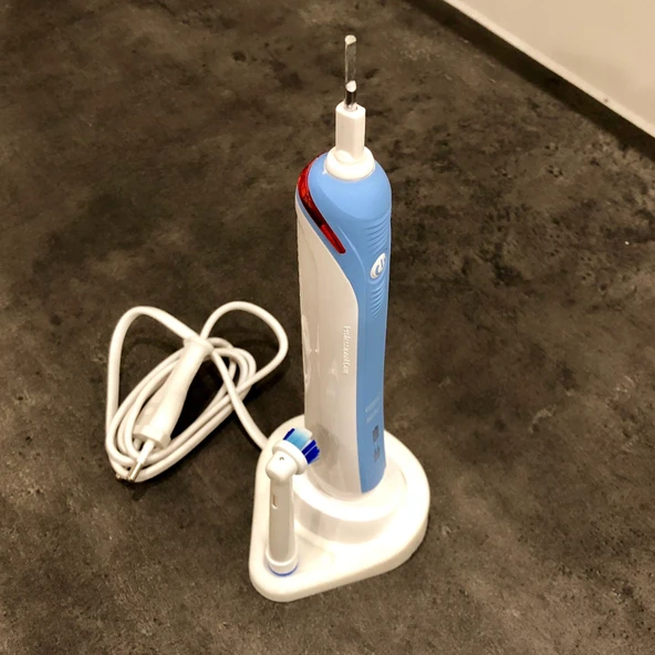 Byr3D  Diş Fırçası Tutuculu Şarj Istasyonu T2747507 Sadece Plastik Aparattır