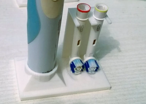 Byr3D İki Kafa Için Tutuculu Elektrikli Diş Fırçası Standı T2751708 Sadece Plastik Aparattır