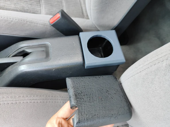 Byr3D Mazda 323F Bg (Astina) Bardak Tutucu T6707587 Sadece Plastik Aparattır - 2