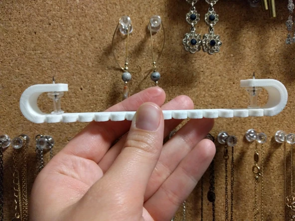 Byr3D Yüzen Küpe Tutucu T1419056 Sadece Plastik Aparattır - 3