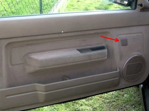 Byr3D Renault Super 5 Gt Turbo Veya Baccara Için Bobin Tutucusu T3753309 Sadece Plastik Aparattır - 3