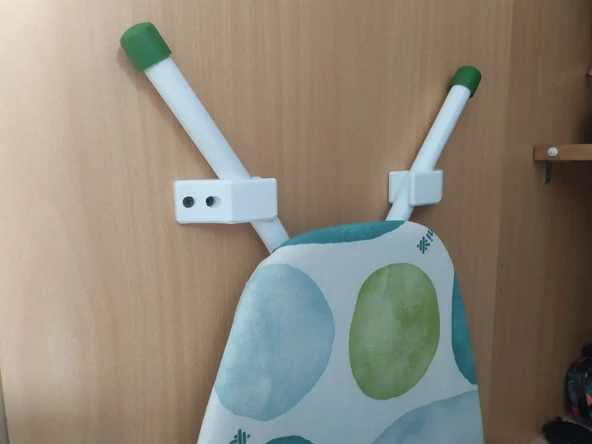 Byr3D Ütü Masası Duvara Monte Askı Braketleri T5190816 Sadece Plastik Aparattır