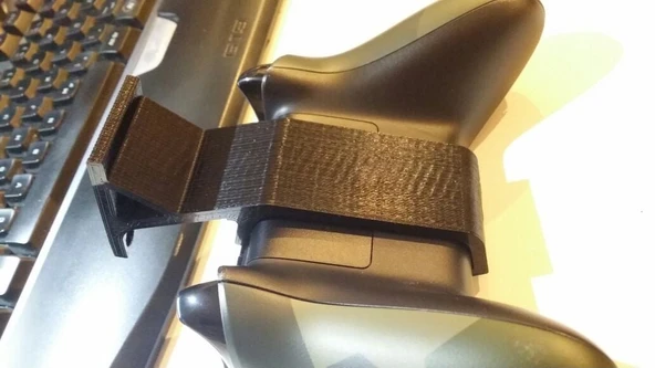 Byr3D Xbox One Kumanda  Duvar Veya Mobilya Montajı T668534 Sadece Plastik Aparattır