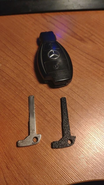 Byr3D Mercedes Kumandalı  Anahtarlığının Değiştirilmesi T5644019 Sadece Plastik Aparattır