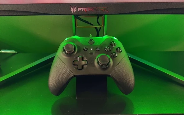 Byr3D Xbox One Elite V2 Kumanda Şarj Aleti Stand Bağlantı İstasyonu T4632774 Sadece Plastik Aparattır