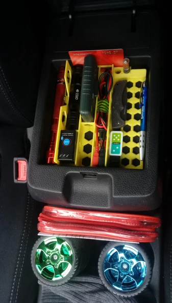 Byr3D Araba Hyundai Santa Fe Için Organizatör T2867786 Sadece Plastik Aparattır - 3