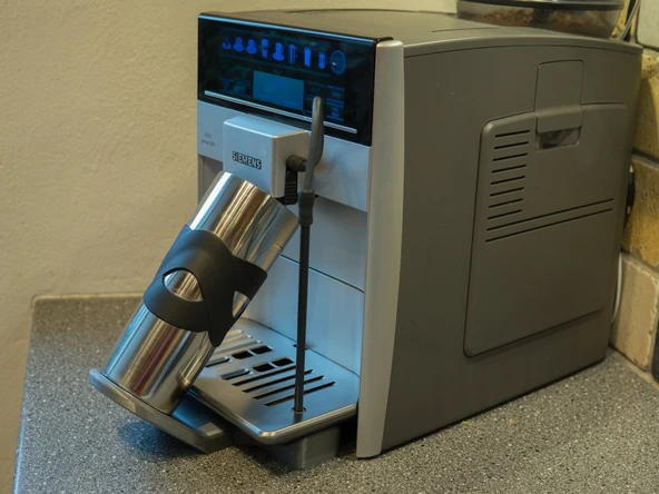 Byr3D Siemens Kahve Makinesi Uzun Termos Tutucu T2613071 Sadece Plastik Aparattır