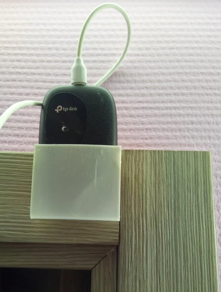 Byr3D Kapı Pervazına Yönelik  M7200 Modem Tutucusu T5140244 Sadece Plastik Aparattır - 2