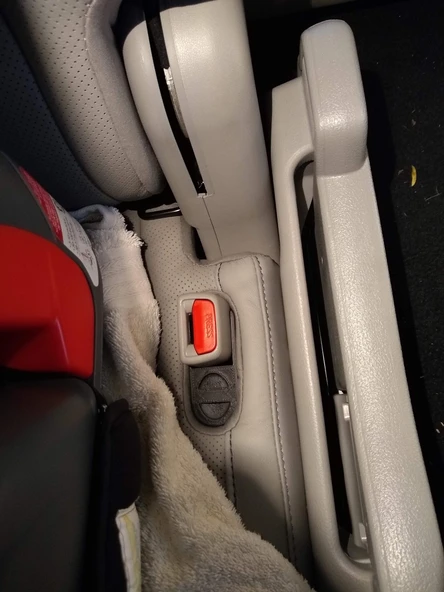 Byr3D Toyota Highlander Kemer Tokası Tutucu T3946522 Sadece Plastik Aparattır - 4