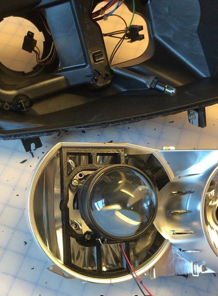 Byr3D Bmw Araçlarına Yönelik Halojen Farlar Için Lci Öncesi (06-08) Xenon Projektör Braketi T3087518 Sadece Plastik Aparattır