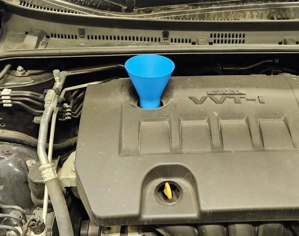 Byr3D Toyota İçin Yağ Hunisi T5648174 Sadece Plastik Aparattır - 2