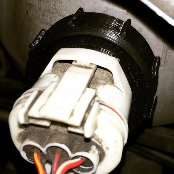 Byr3D 1988 Toyota Camry (Ve Diğerleri) Için Far Ampulü Tutucusu T1178648 Sadece Plastik Aparattır