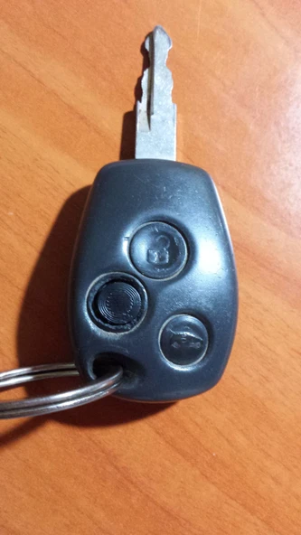 Byr3D Renault Trafic Için Düğme Tuşu  T3168667 Sadece Plastik Aparattır